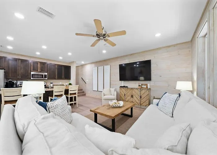 Holiday home Lil Js Getaway At Romeo #3 By Youngs Suncoast *